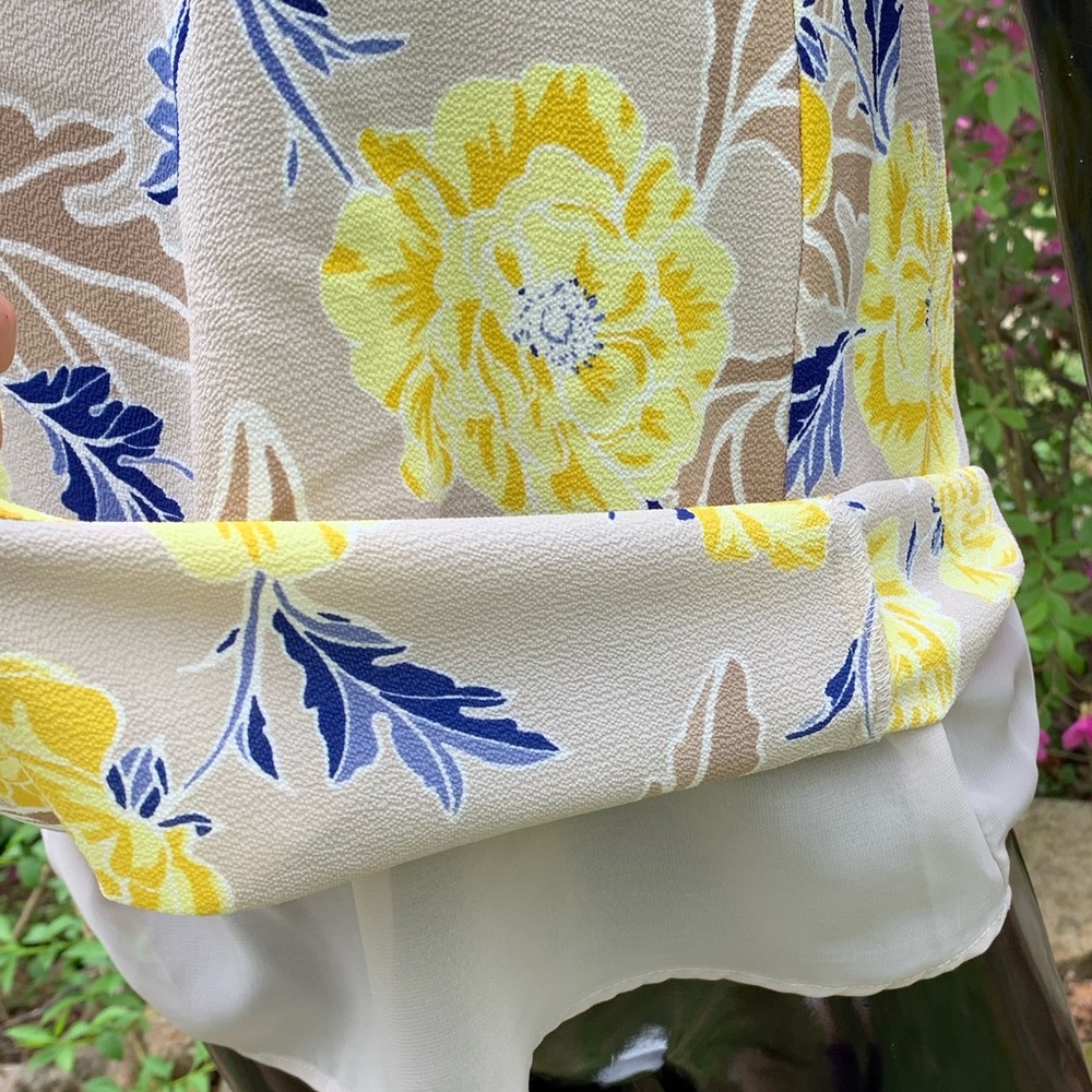 Blouse Size S - Picture 2 of 4